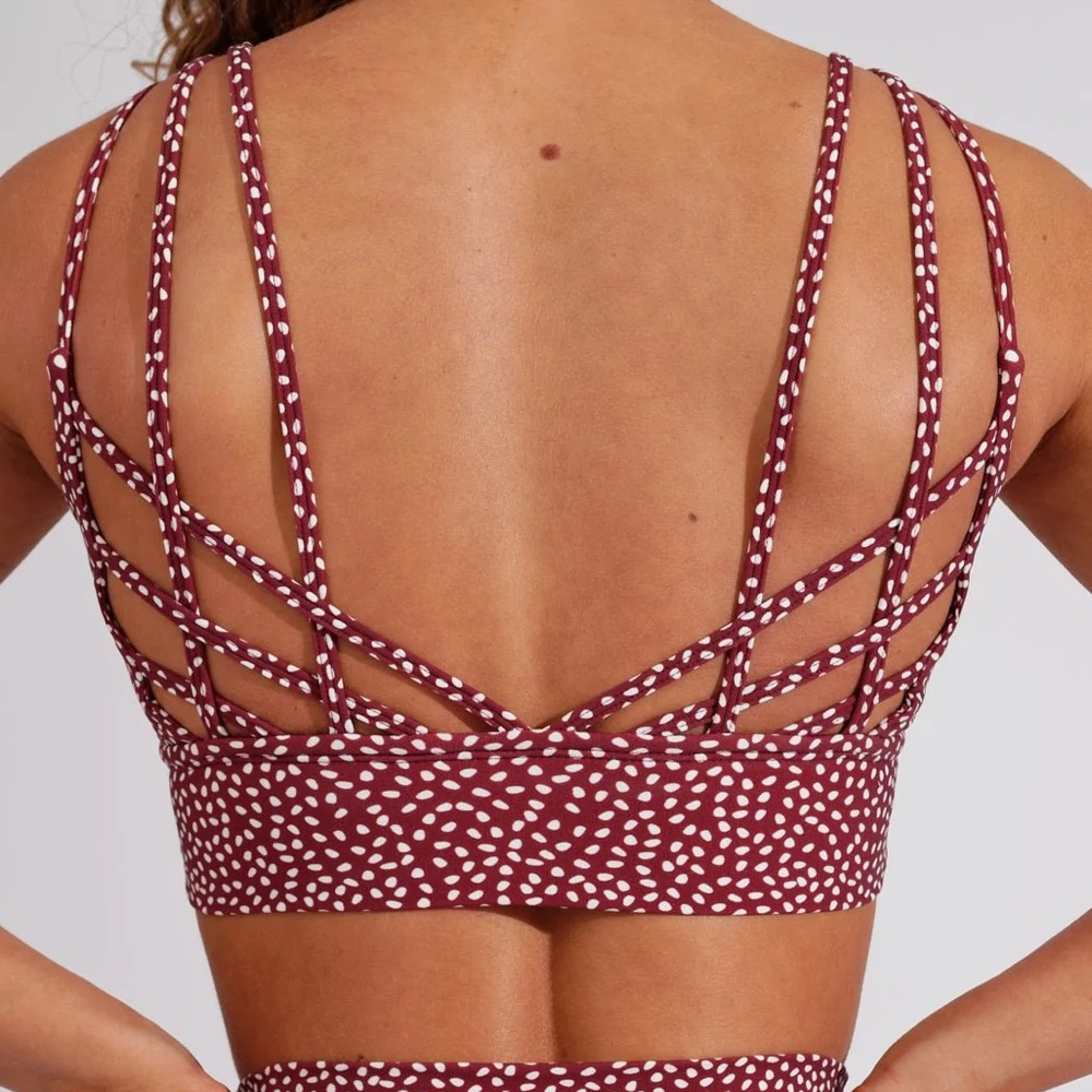 Buff bunny M monarch vineyard red bossy print sports bra